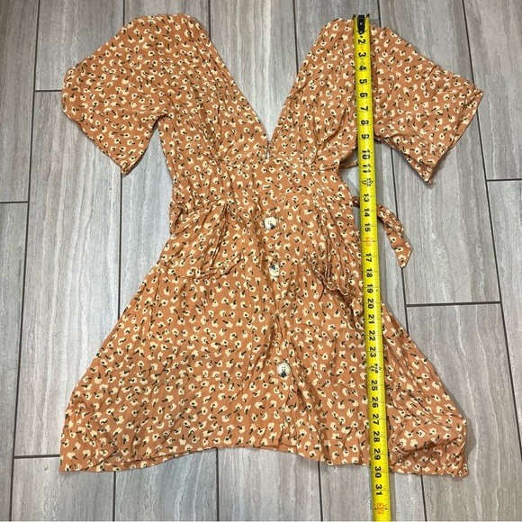 Faithfull the Brand Umbria Dress Vintage Bloom Peach Size 6 - Picture 3 of 6
